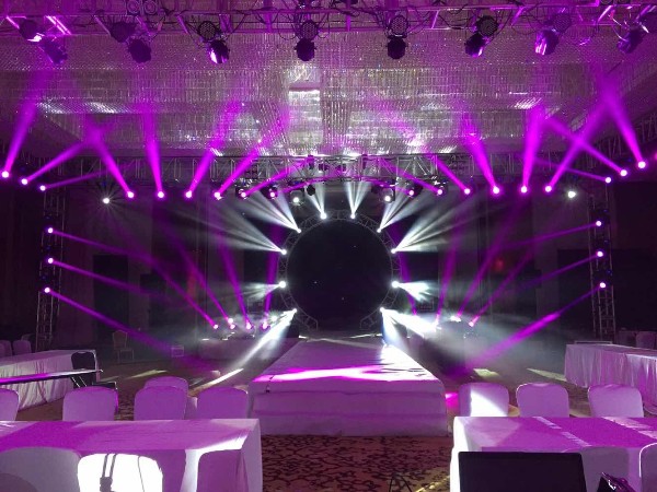 音響租賃中話筒使用中故障如何排除？切記四點(diǎn)