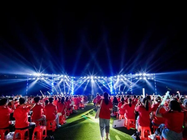 用戶滿足需求需要的是怎樣一家舞臺燈光租賃公司？