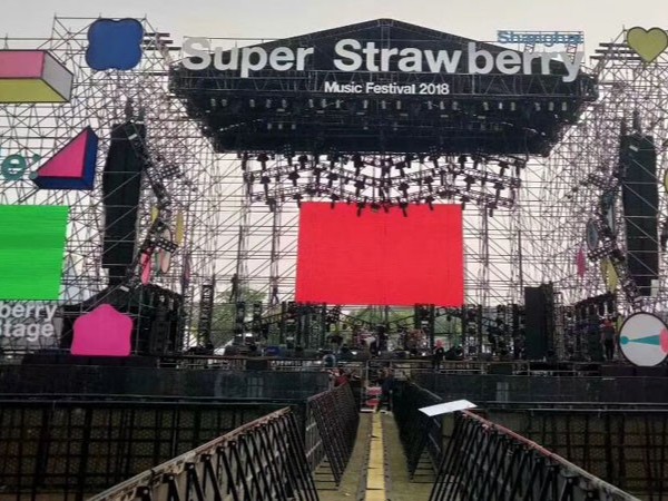 舞臺租賃中防暴鐵馬使用中需注意的問題