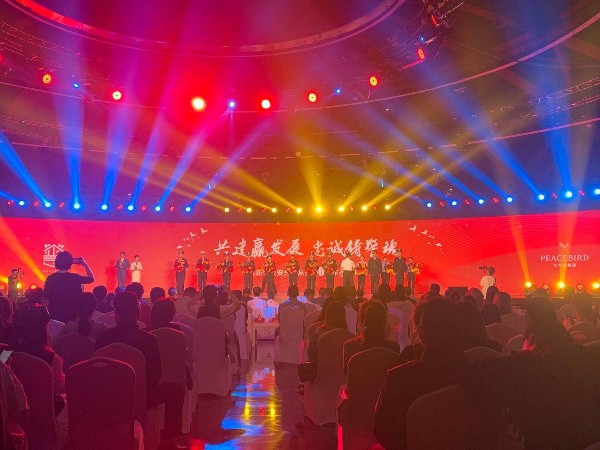 鑫禾舞美告知怎樣才能租到性價比高的設備？