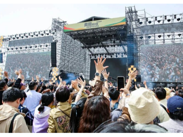 音樂(lè)節(jié)燈光設(shè)備租賃合作伙伴