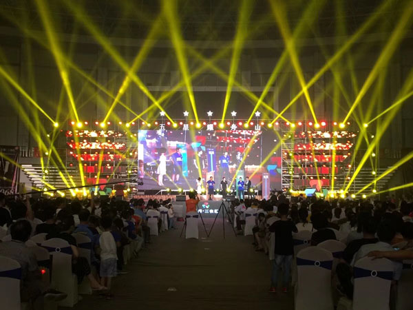 鑫禾舞美燈光設(shè)備租賃三大優(yōu)勢(shì)