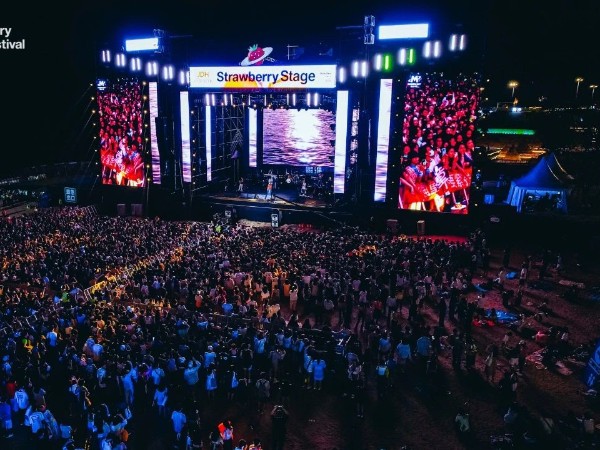 2023深圳草莓音樂節燈光租賃舞臺搭建服務成功案例