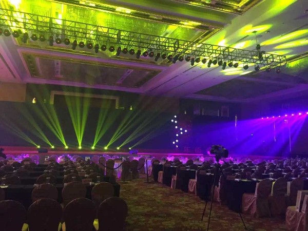 寧波燈光音響租賃設(shè)備價格對比哪家實(shí)惠？