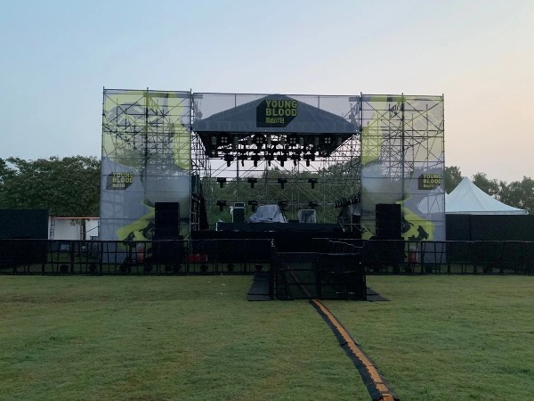 2021東臺草莓音樂節舞臺燈光租賃案例