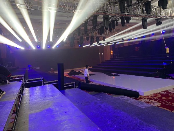 專業時裝走秀雷亞架看臺租賃哪家好