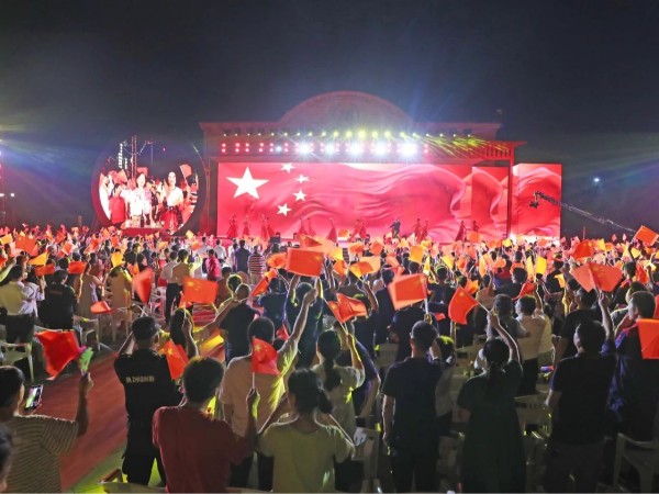 2023萬豐中秋晚會絢麗呈現(xiàn)，燈光設(shè)備租賃服務(wù)是哪家？1