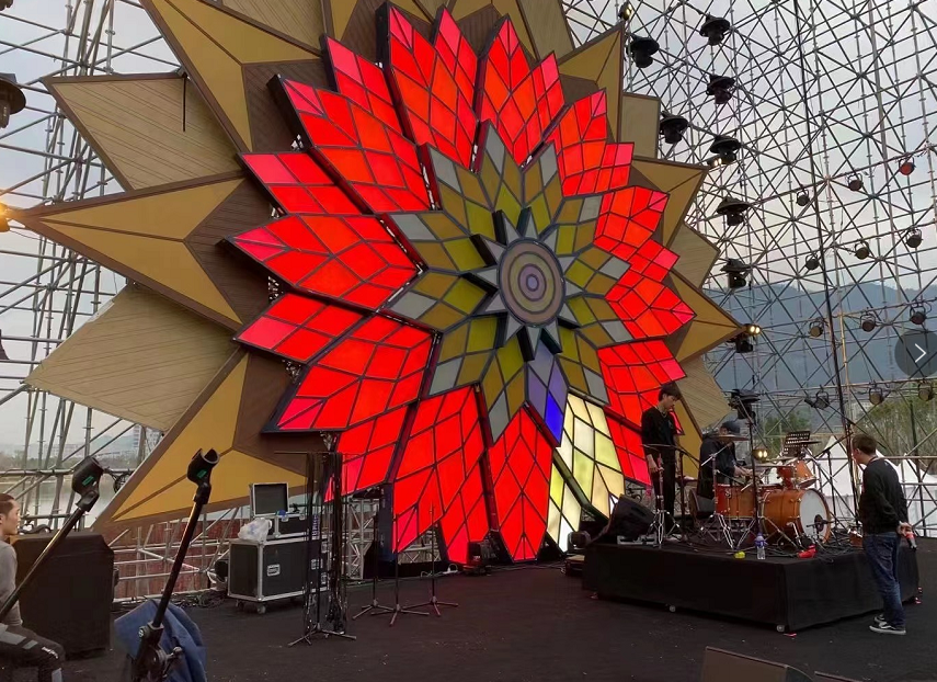 搭建舞臺LED租賃屏注意事項 (2)