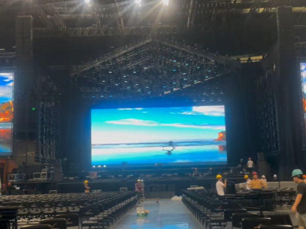 賦能視聽盛宴：鑫禾舞美專業打造高標準演唱會舞臺