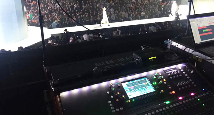 唐獅2018夏季新品服飾發(fā)布會舞臺租賃案例