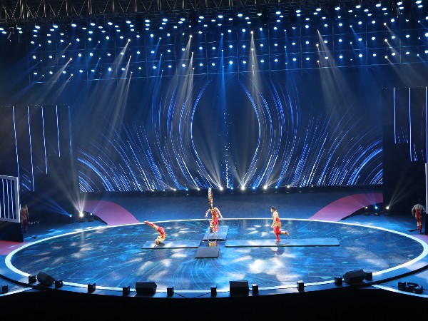 鑫禾舞美舞臺燈光租賃服務優勢