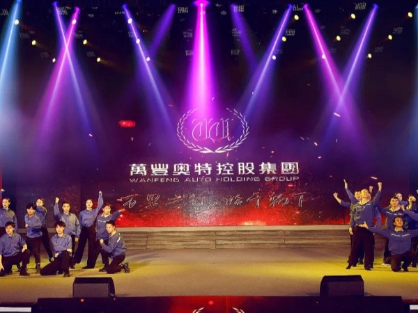 演出舞臺(tái)設(shè)備租賃好還是自購