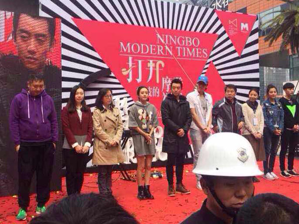 舞臺搭建公司大型戶外演出安防工作很重要。