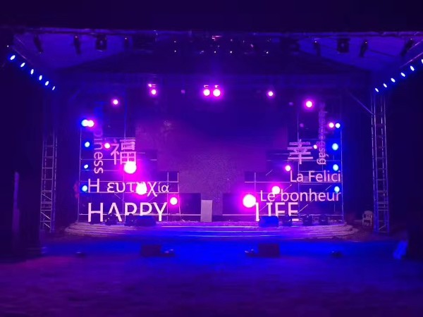 鑫禾舞美提供什么服務，用戶評價怎么樣？