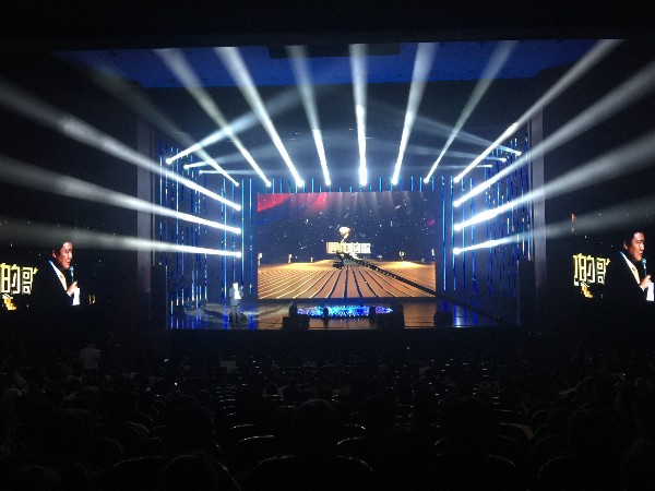 一套完整的舞臺設備租賃