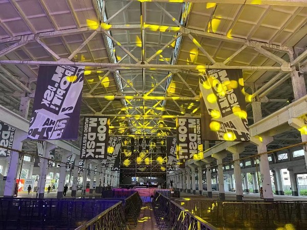 杭州舞臺燈光租賃選哪家較好？