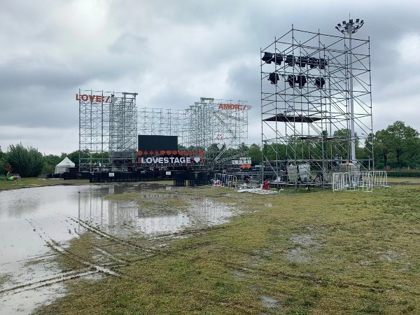 戶外搭建舞臺(tái)天氣惡劣防護(hù)措施