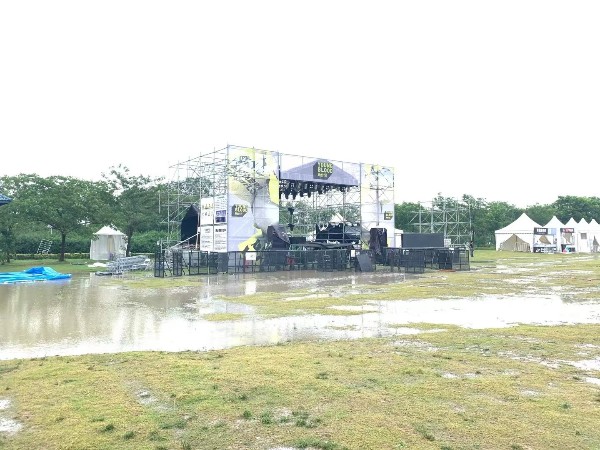 戶外搭建舞臺(tái)天氣惡劣防護(hù)措施