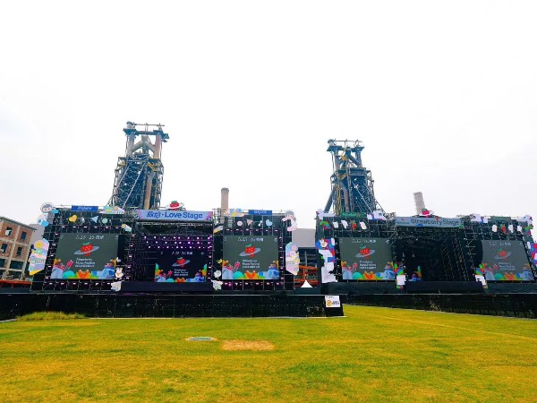 2024杭州草莓音樂節(jié)舞臺設備租賃搭建成功案例1