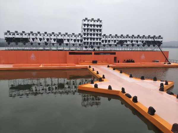 到杭州租燈光設(shè)備找哪家好？