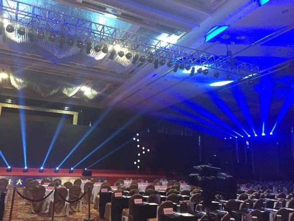 2022年被客戶青睞的燈光設備租賃